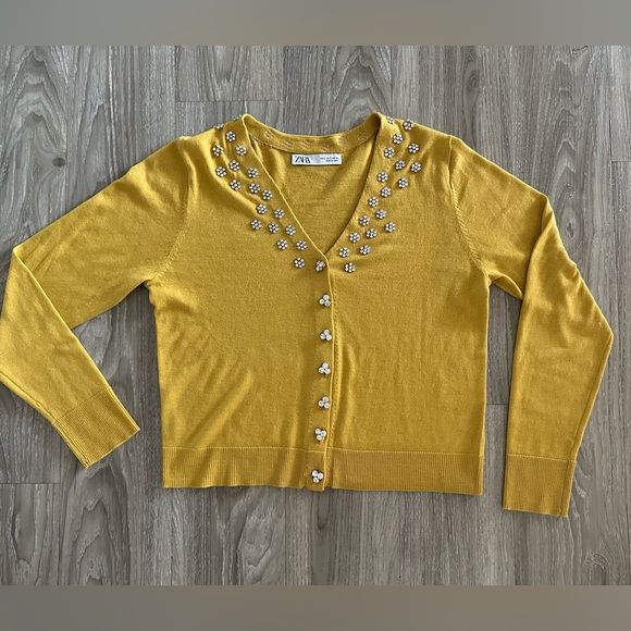 ZARA Yellow Embellished Cardigan - Picture 3 of 8